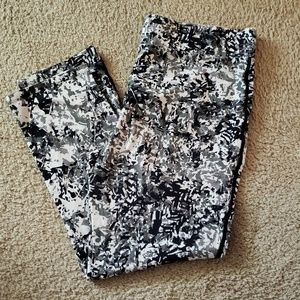 LOGO by Lori Goldstein Pants - BOGO ♡ camo floral leggings LOGO by Lori Goldstein Pants - BOGO ♡ camo floral leggings